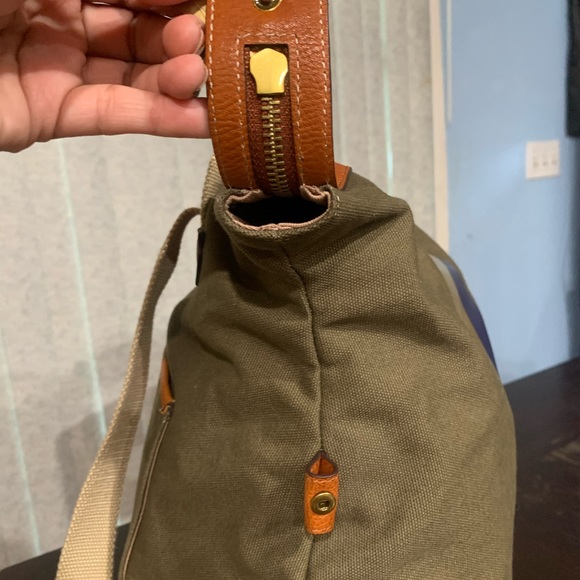 G.i.l.i. GOt It Love it -Army green canvas back pack - Picture 6 of 14